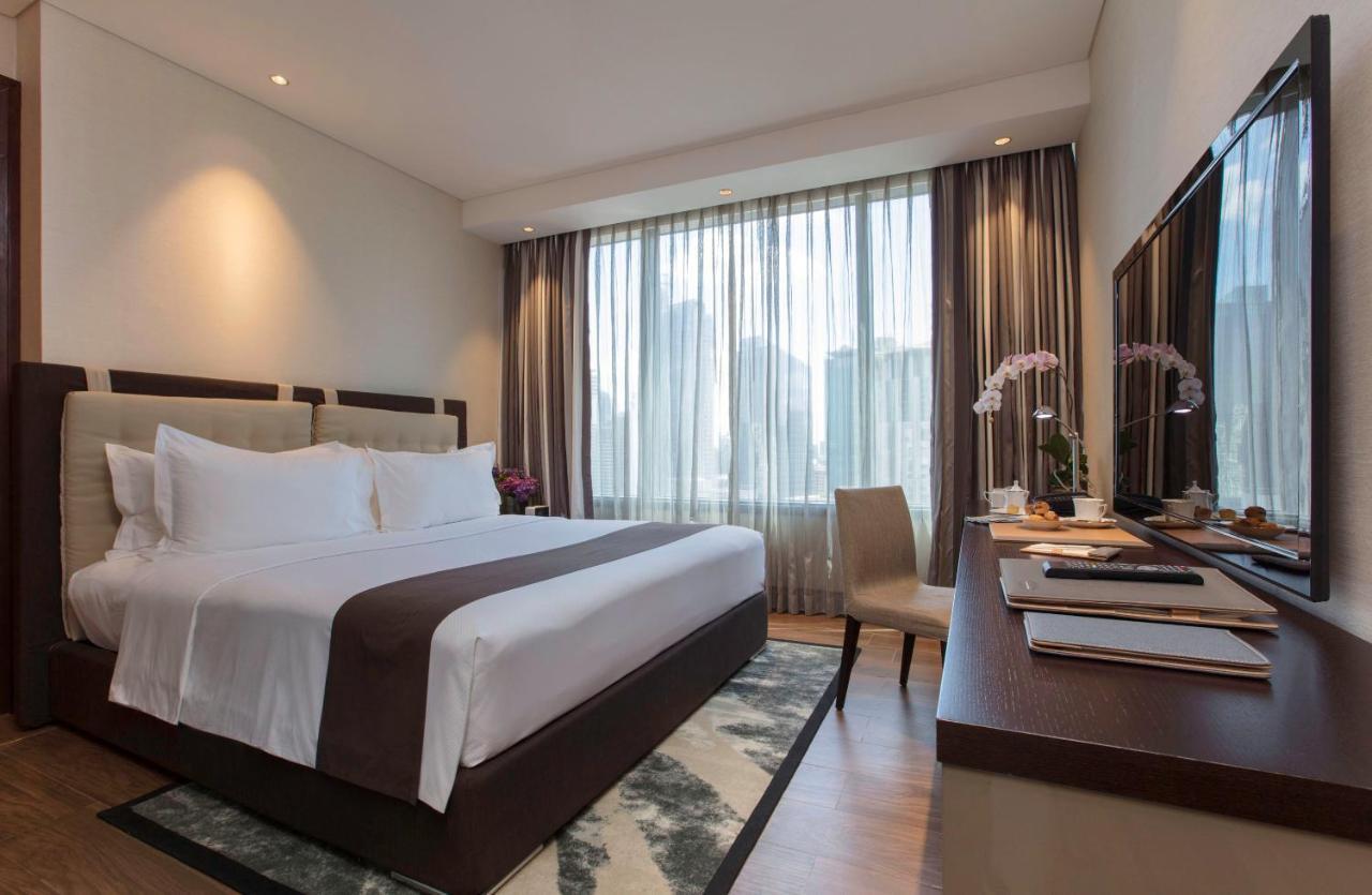 Makati Diamond Residences Makati City Exterior photo Deluxe Room