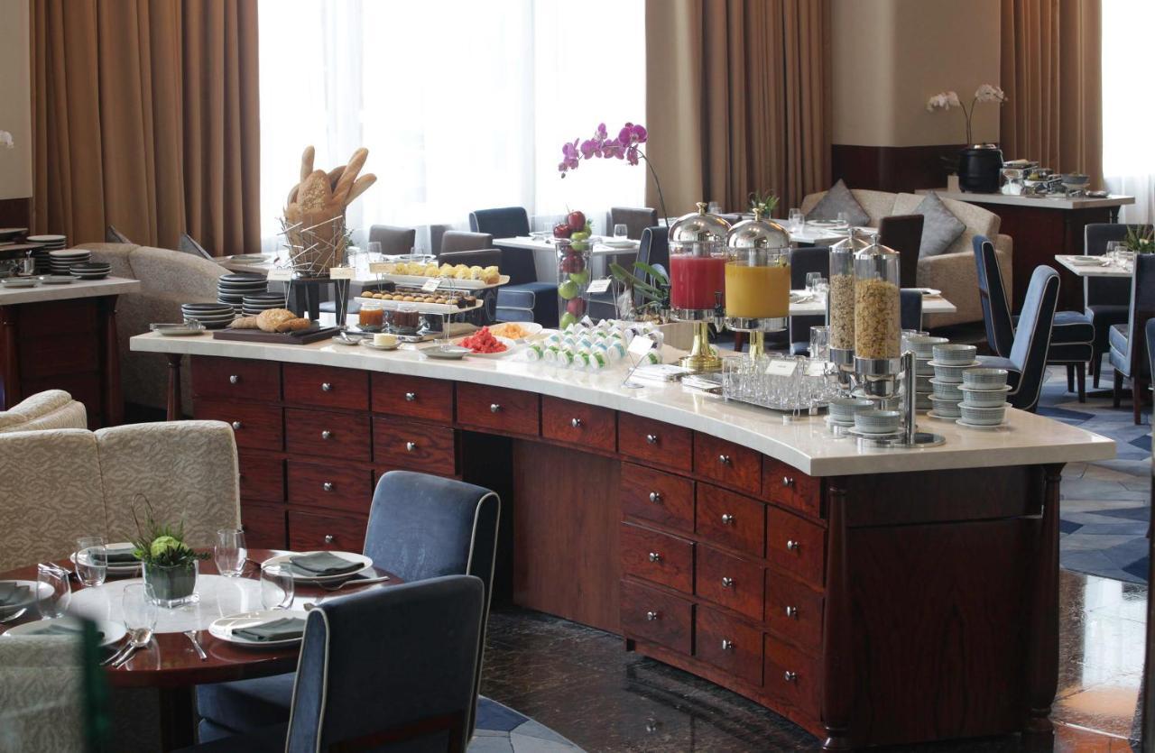 Makati Diamond Residences Makati City Exterior photo A buffet at a hotel