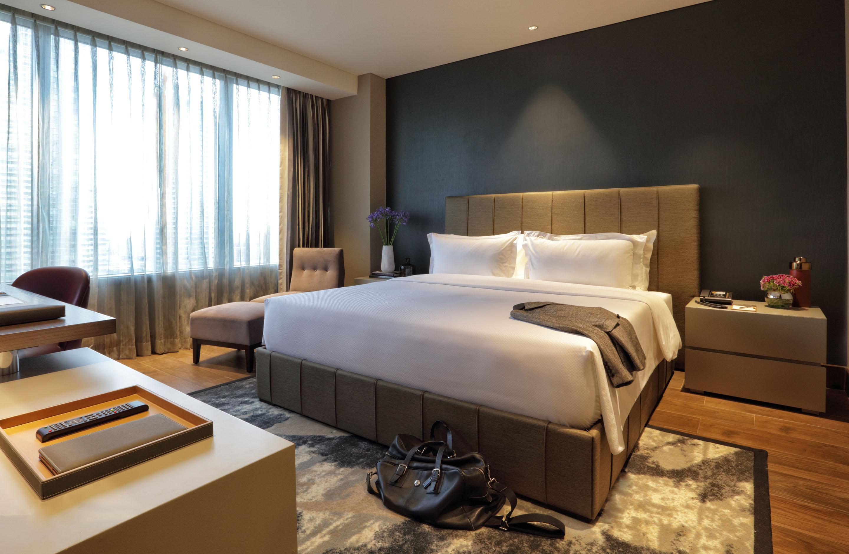 Makati Diamond Residences Makati City Exterior photo Deluxe Room