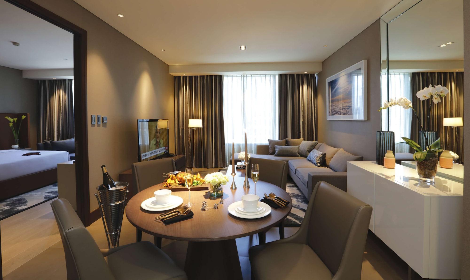 Makati Diamond Residences Makati City Exterior photo A typical apartment